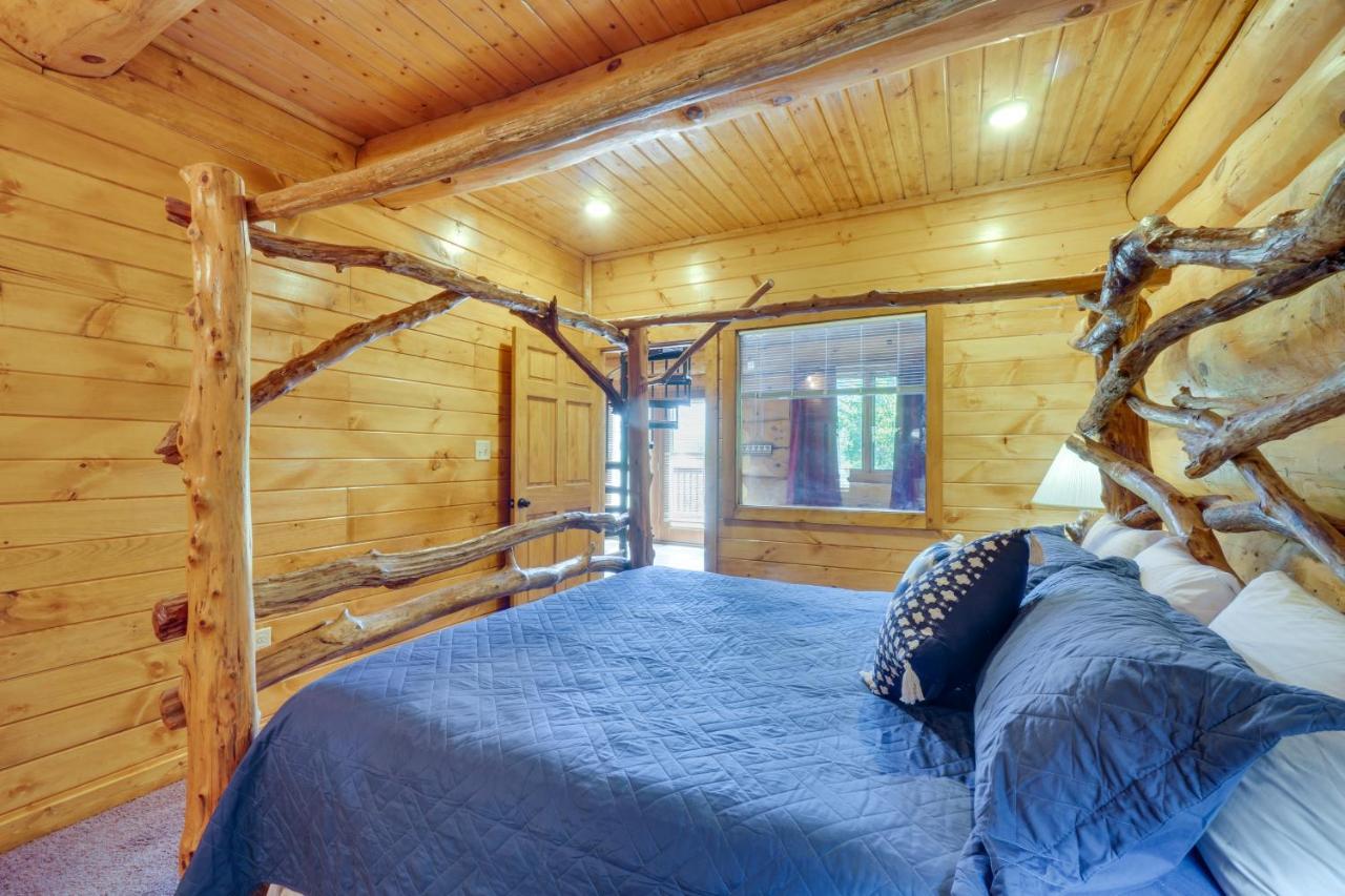 Idyllic Gatlinburg Cabin With Hot Tub And Balcony! Zewnętrze zdjęcie
