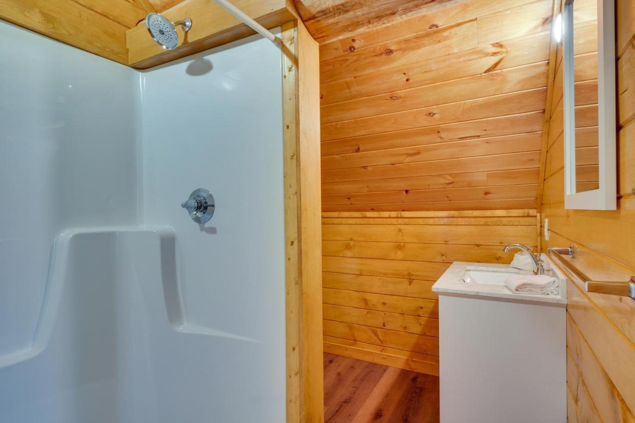 Idyllic Gatlinburg Cabin With Hot Tub And Balcony! Zewnętrze zdjęcie